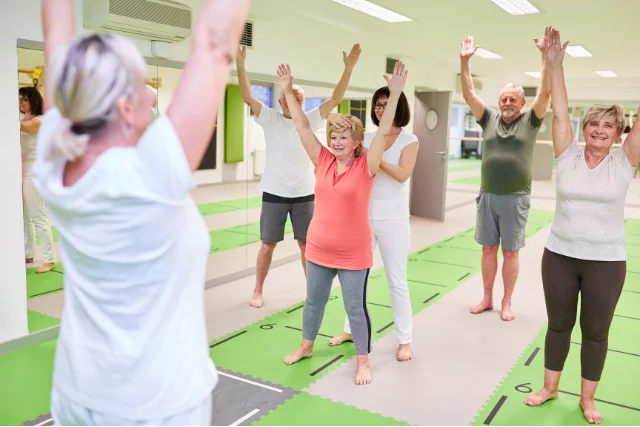 The Benefits of Group Fitness Classes for Motivation: A Senior’s Guide to Staying Active and Inspired