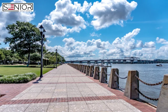 Escape to the Sea: 7 Coastal Towns for a Peaceful Getaway